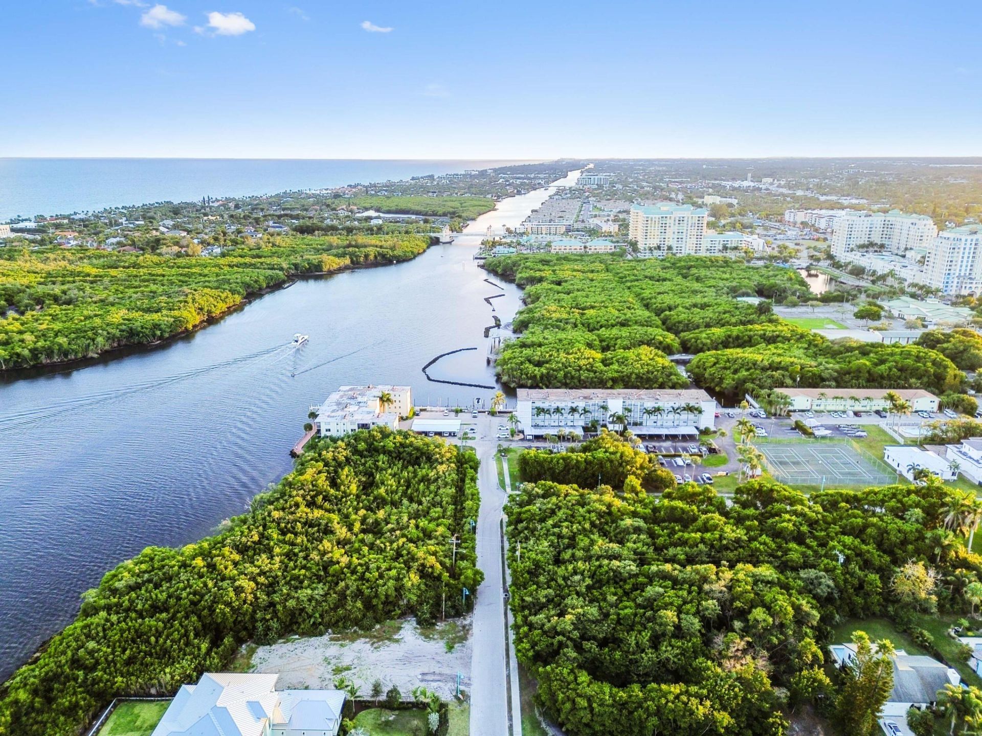 689 NE 6th Court, Unit 2090, Boynton Beach, FL 33435 Photo