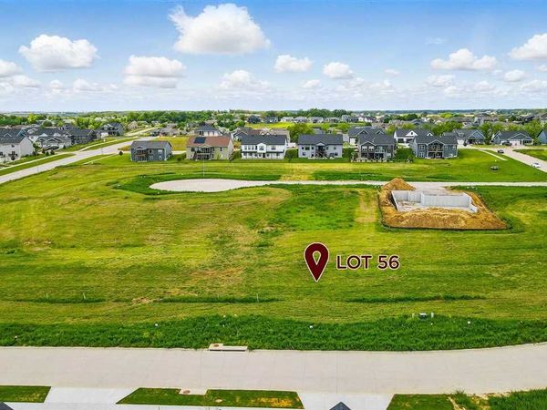 635 Rock Ridge Rd, Tiffin, IA 52340