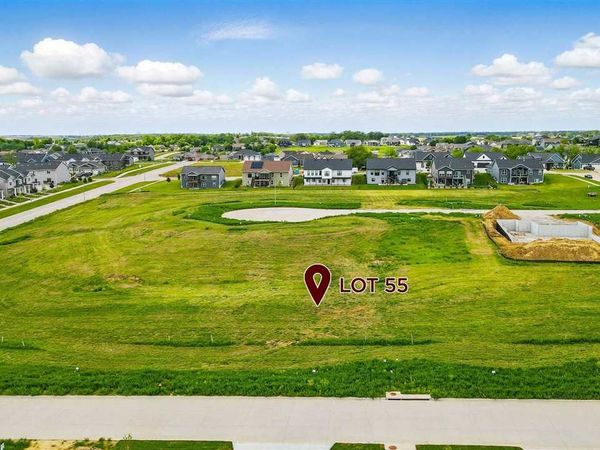 639 Rock Ridge Rd, Tiffin, IA 52340