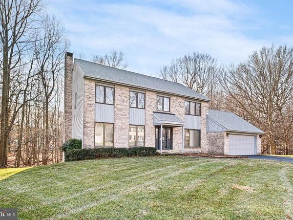 100 CHURCHILL LANE, WILMINGTON, DE 19808