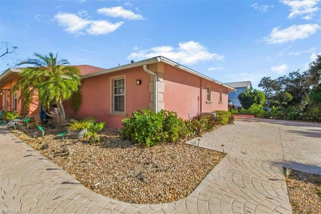 4438 Pine Lake Rd, Bonita Springs, FL 34134 Photo