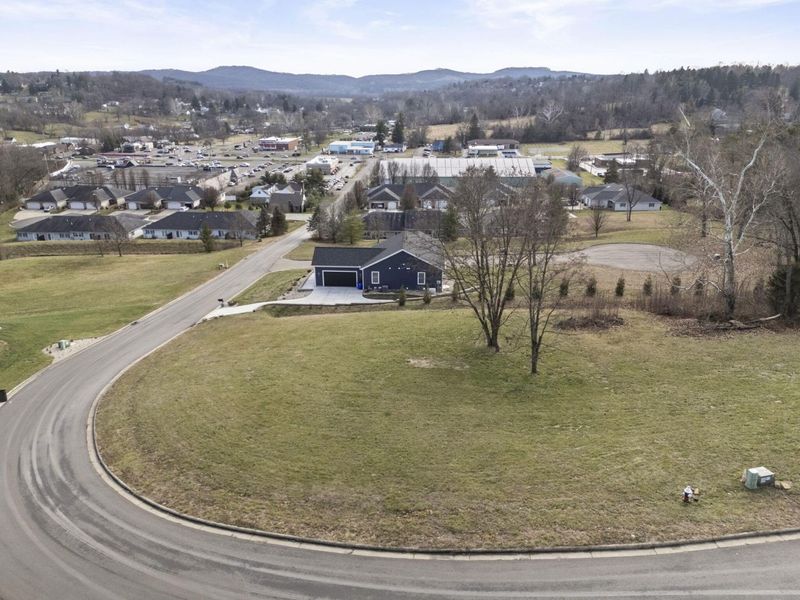 44 Banyas Boulevard, Chillicothe, OH 45601 Photo 2