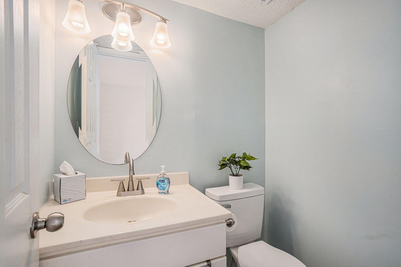 415 Parkdale Drive Photo 15