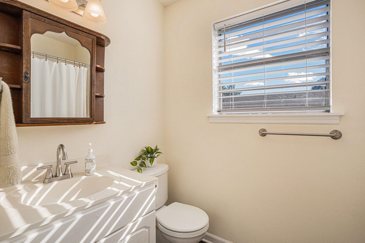 415 Parkdale Drive Photo 19