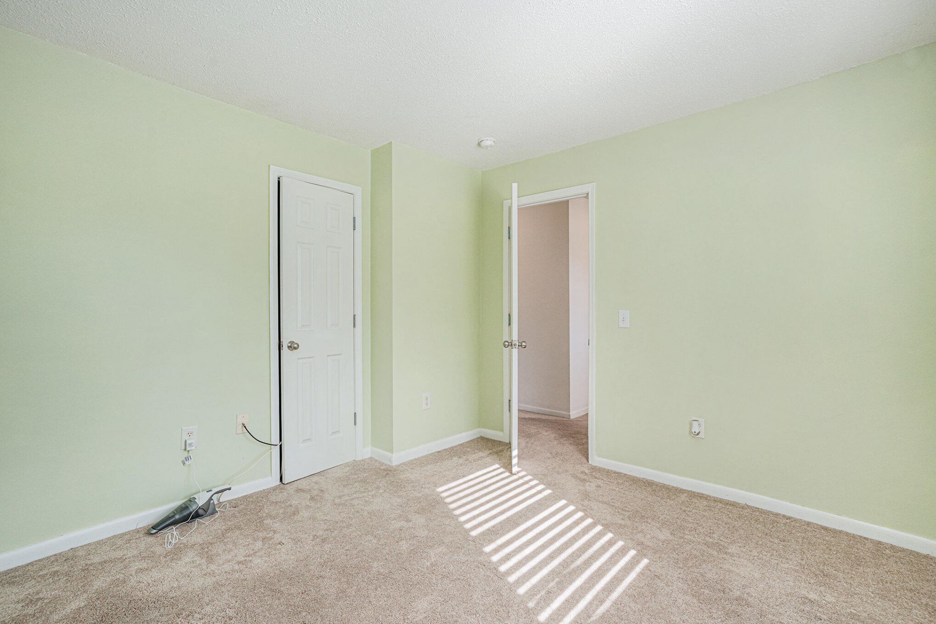 415 Parkdale Drive Photo 23