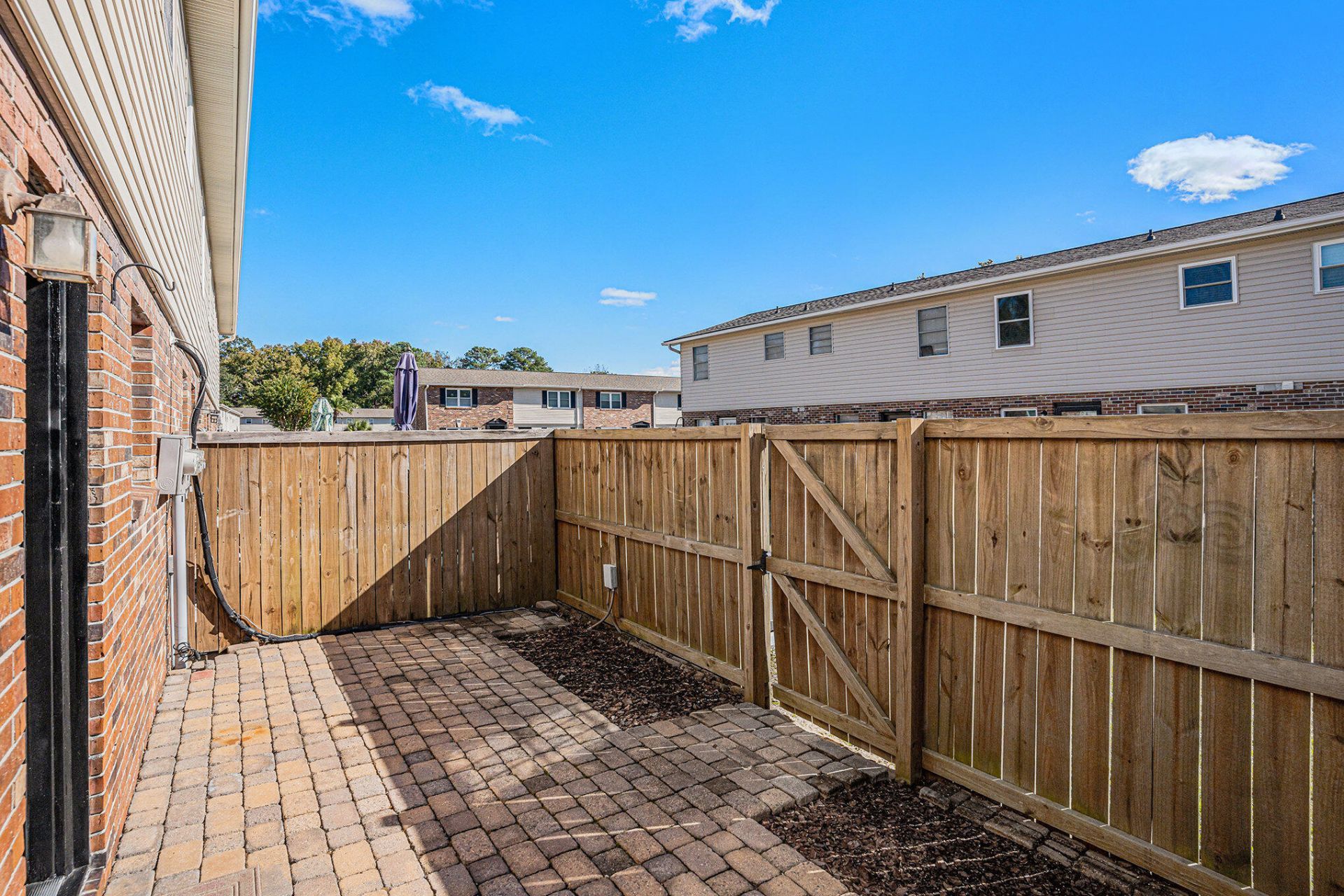 415 Parkdale Drive Photo 27