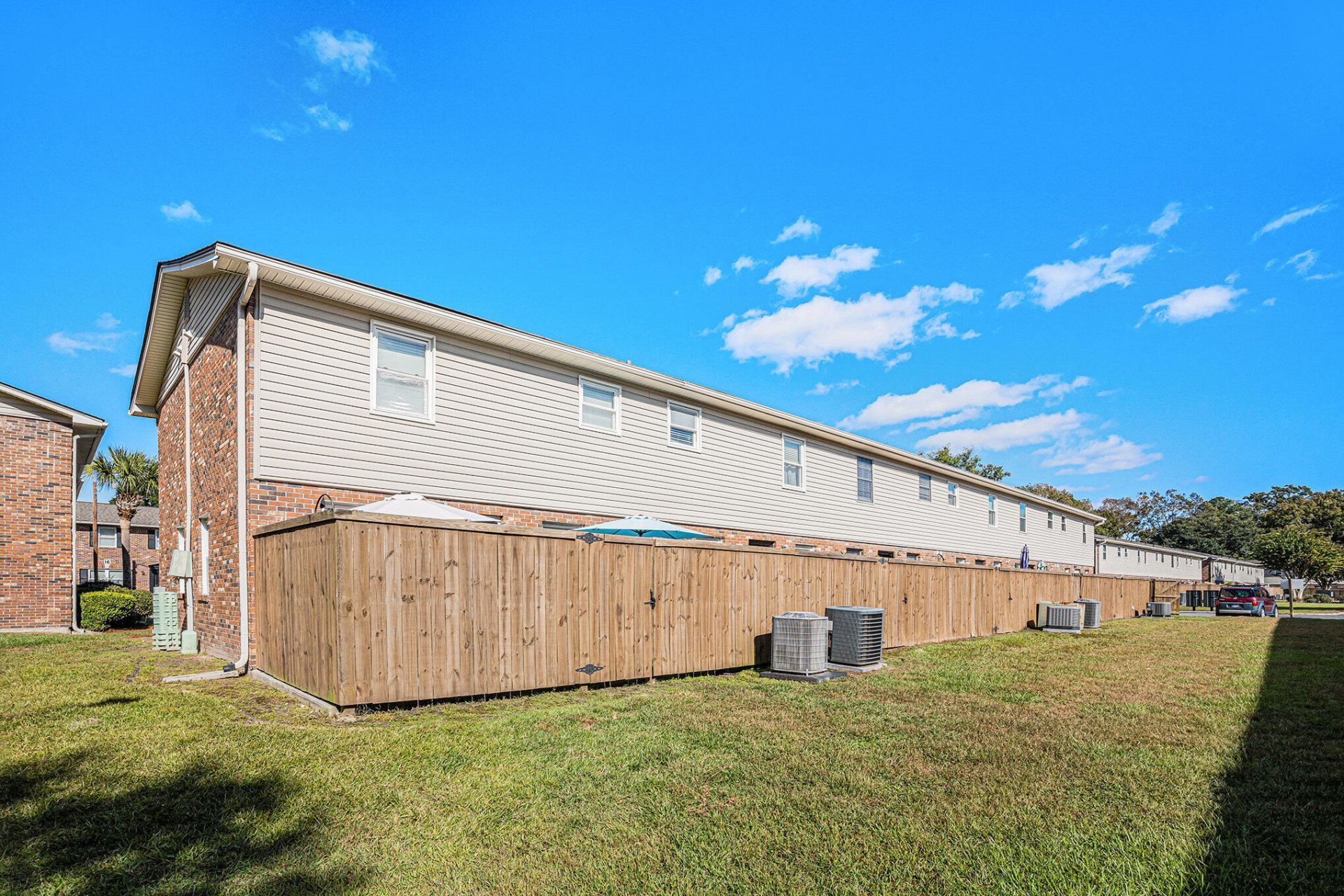 415 Parkdale Drive Photo 29