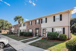 415 Parkdale Drive photo 4