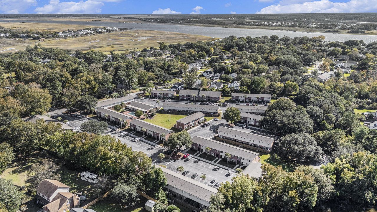 415 Parkdale Drive Photo 35