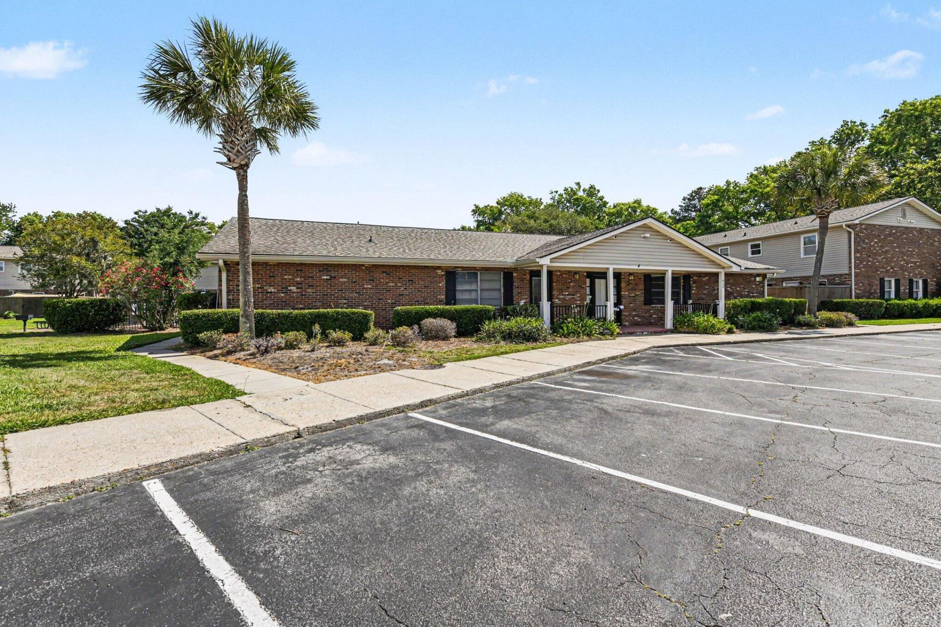 415 Parkdale Drive Photo 42