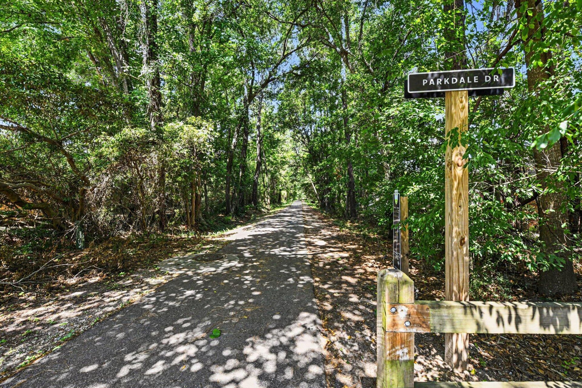 415 Parkdale Drive Photo 49