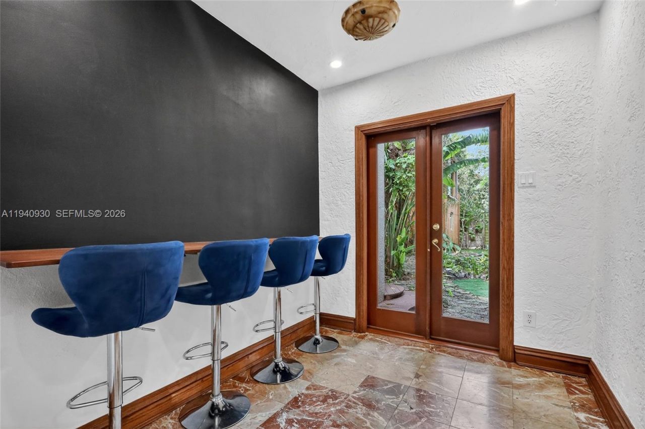 1852 SW 2nd Ave, Miami, FL 33129 Photo