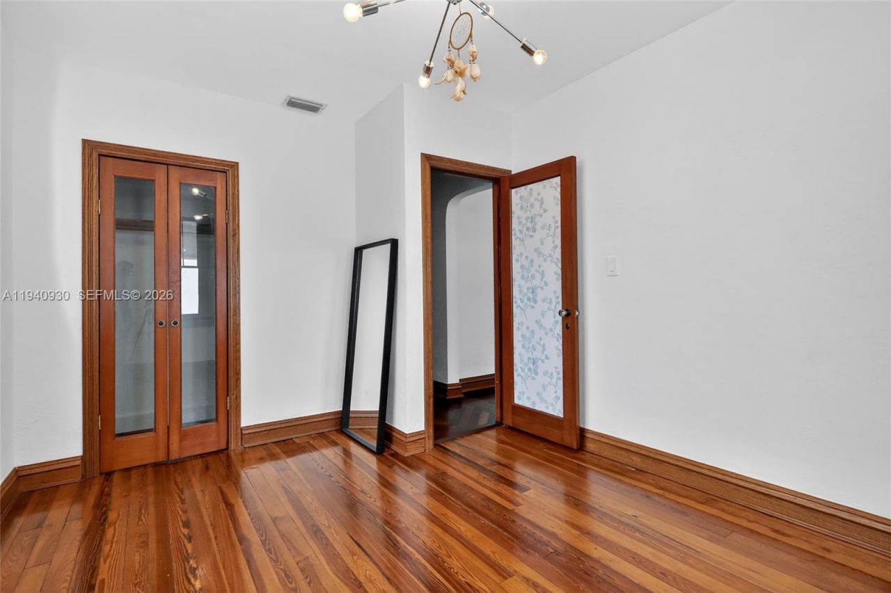 1852 SW 2nd Ave, Miami, FL 33129 Photo