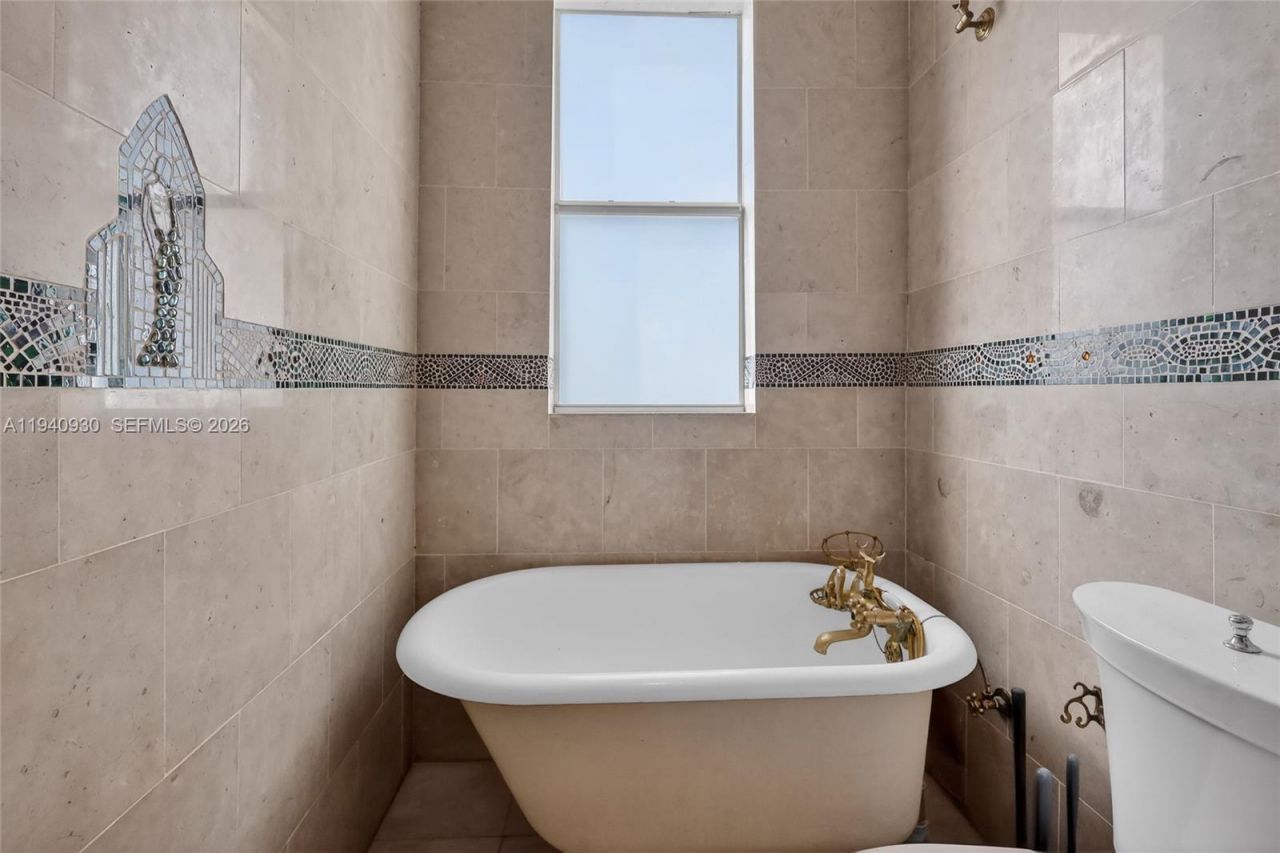 1852 SW 2nd Ave, Miami, FL 33129 Photo