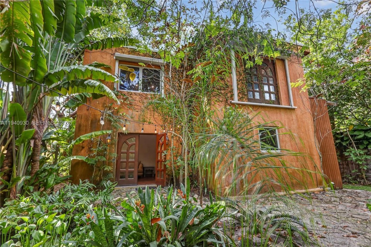 1852 SW 2nd Ave, Miami, FL 33129 Photo