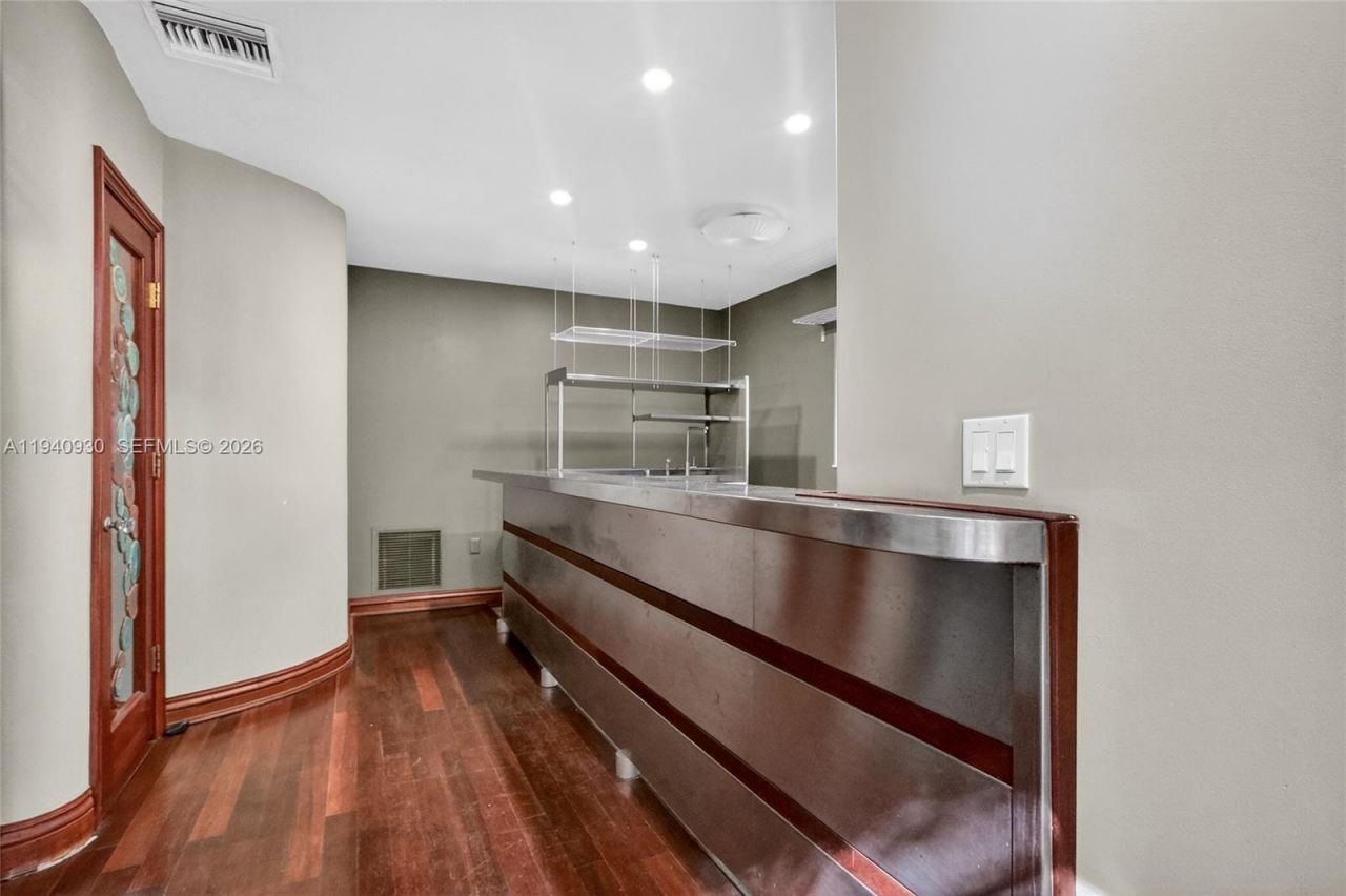 1852 SW 2nd Ave, Miami, FL 33129 Photo