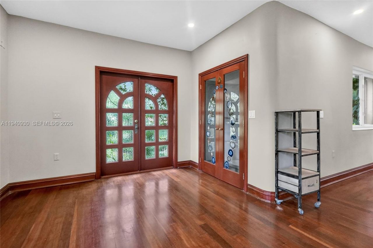 1852 SW 2nd Ave, Miami, FL 33129 Photo