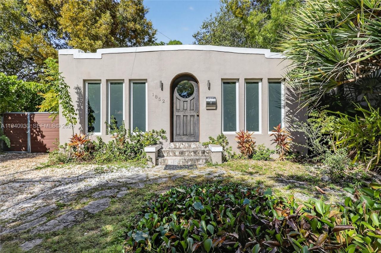 1852 SW 2nd Ave, Miami, FL 33129 Photo