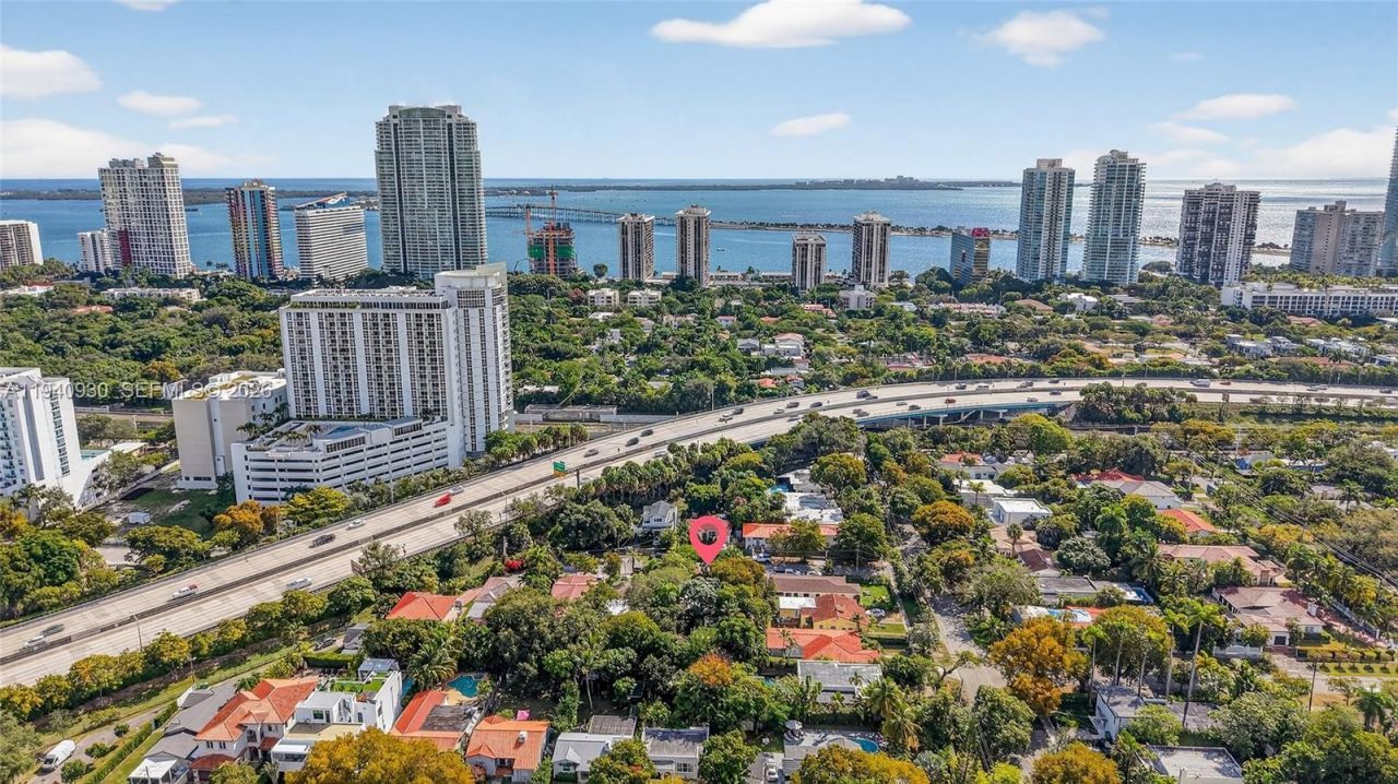 1852 SW 2nd Ave, Miami, FL 33129 Photo