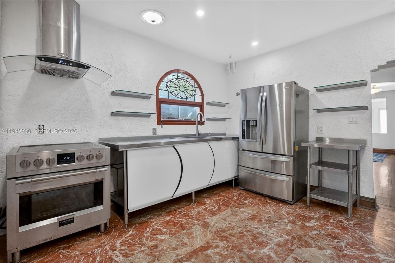 1852 SW 2nd Ave, Miami, FL 33129 Photo