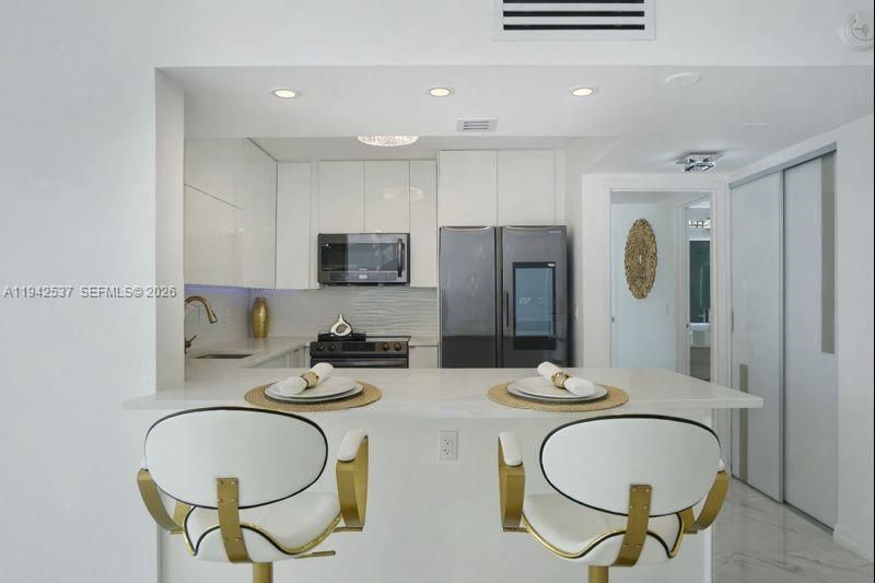 2017 S Ocean Dr, Unit 1206, Hallandale Beach, FL 33009 Photo