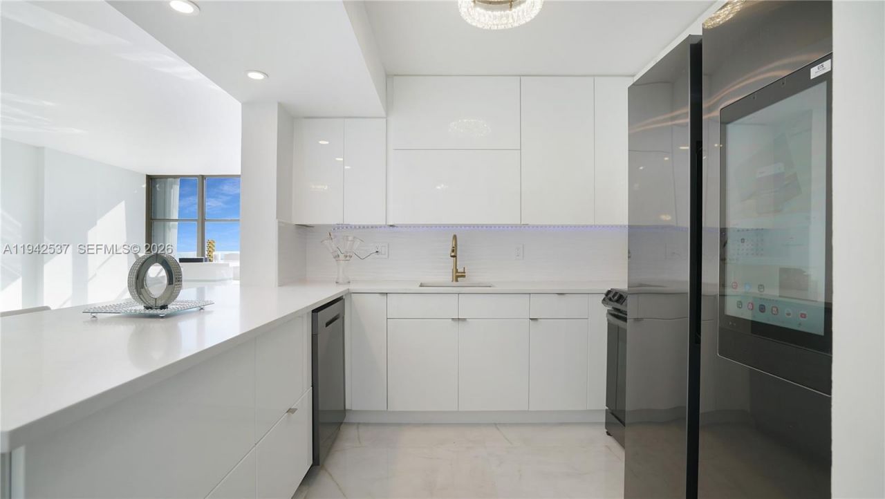 2017 S Ocean Dr, Unit 1206, Hallandale Beach, FL 33009 Photo