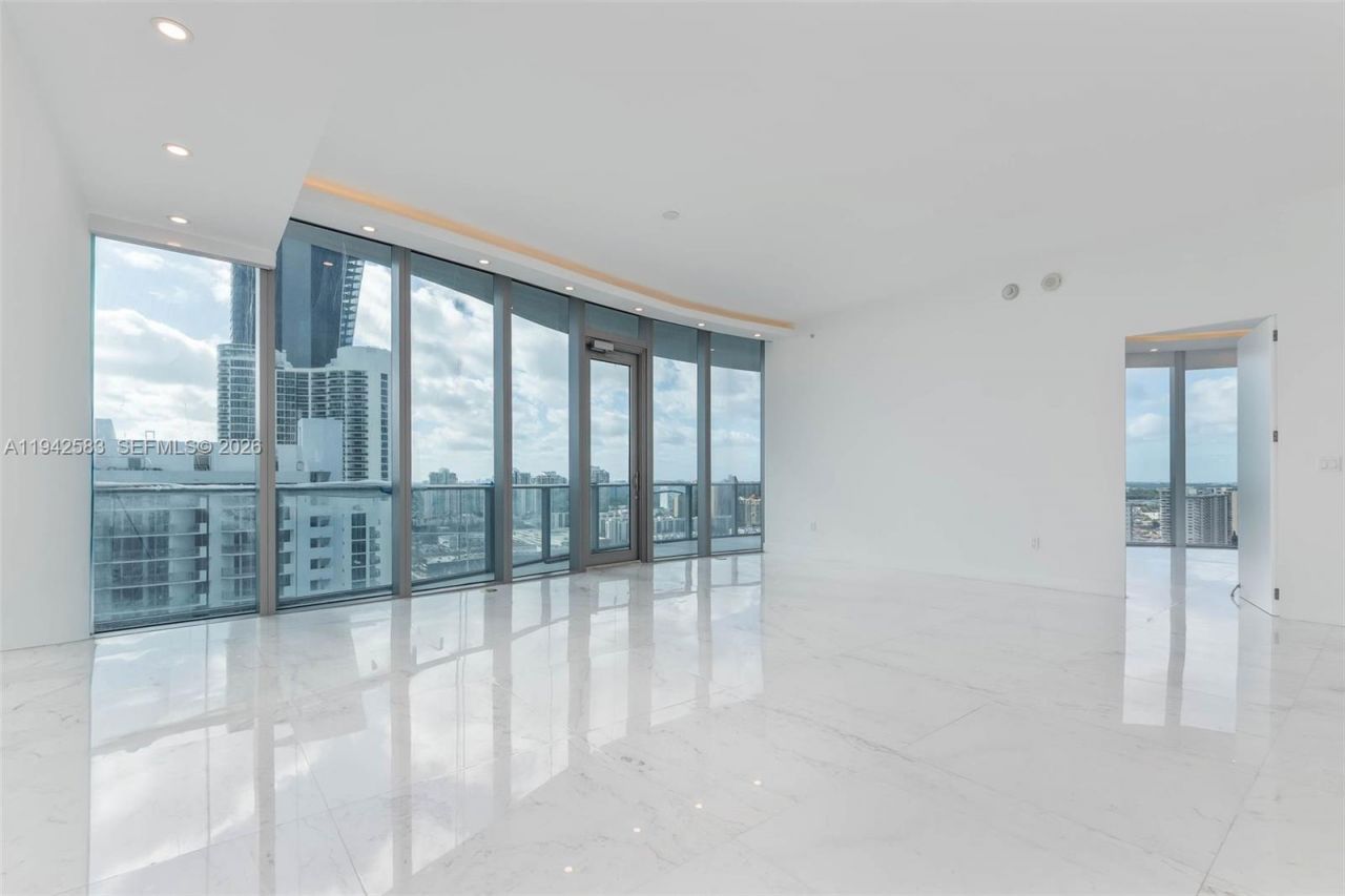 17475 Collins Ave, Unit 2003, Sunny Isles Beach, FL 33160 Photo