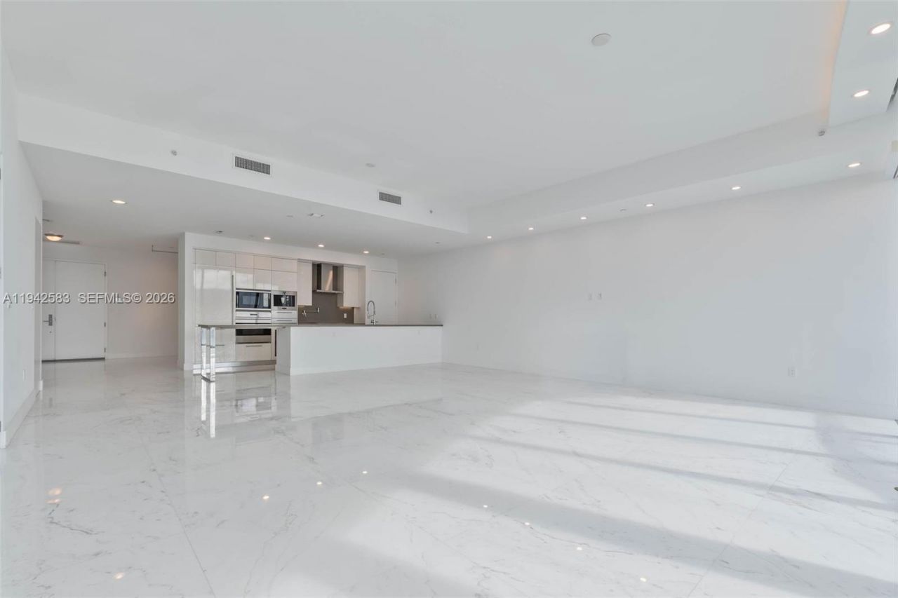 17475 Collins Ave, Unit 2003, Sunny Isles Beach, FL 33160 Photo