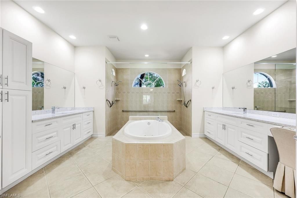 4963 Rustic Oaks Cir, Naples, FL 34105 Photo