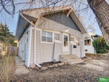 4805 Burt Street, Omaha, NE 68132