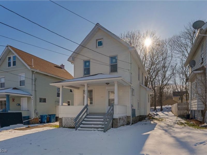 306 Maplewood Avenue, Struthers, OH 44471 Photo 2