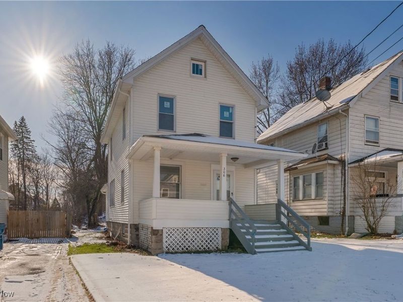 306 Maplewood Avenue, Struthers, OH 44471 Photo 3