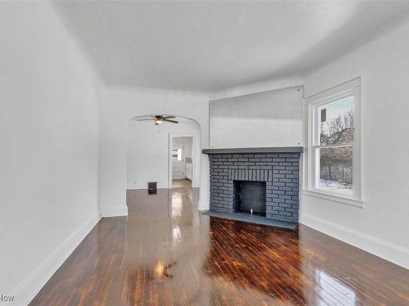 11412 Tuscora Avenue, Cleveland, OH 44108 Photo 2