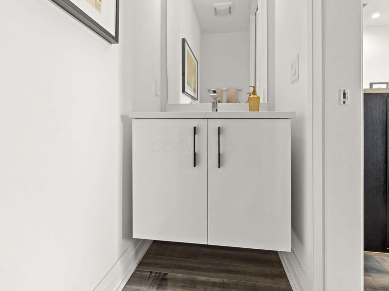 239 Auden Avenue, Columbus, OH 43215 Photo 9