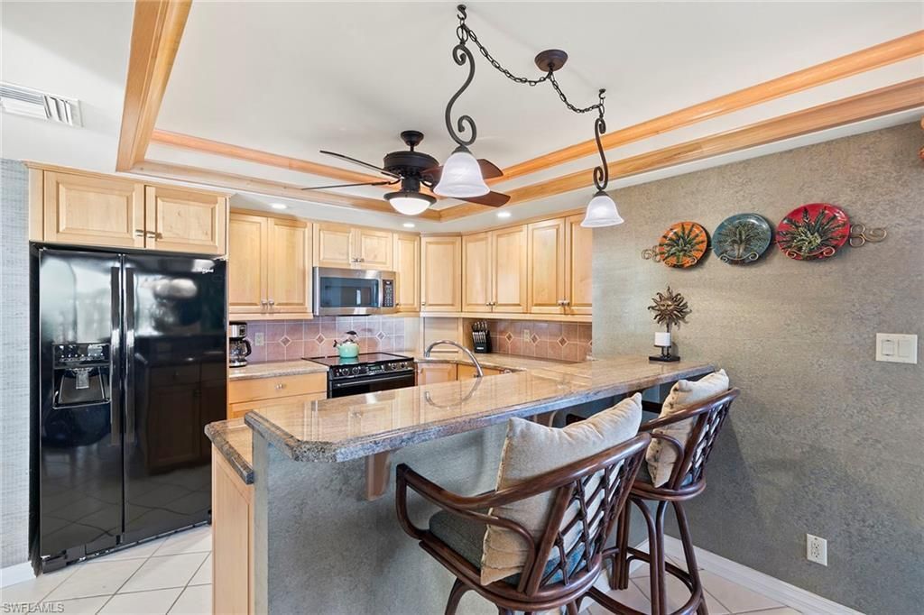 4451 Gulf Shore Blvd N, Unit 1704, Naples, FL 34103 Photo