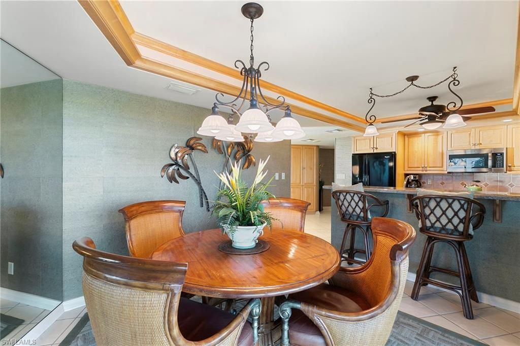 4451 Gulf Shore Blvd N, Unit 1704, Naples, FL 34103 Photo