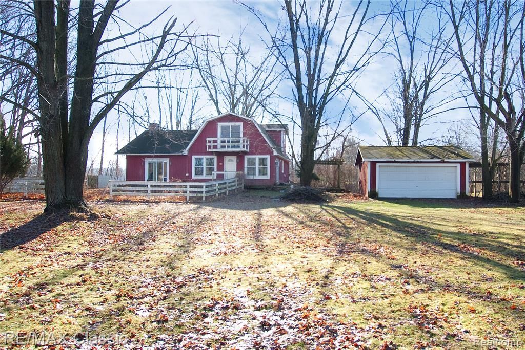 1315 W Marr Road, Howell Township, MI 48855 Main Photo