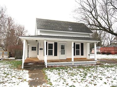 703 Queen Street, Owosso, MI 48867