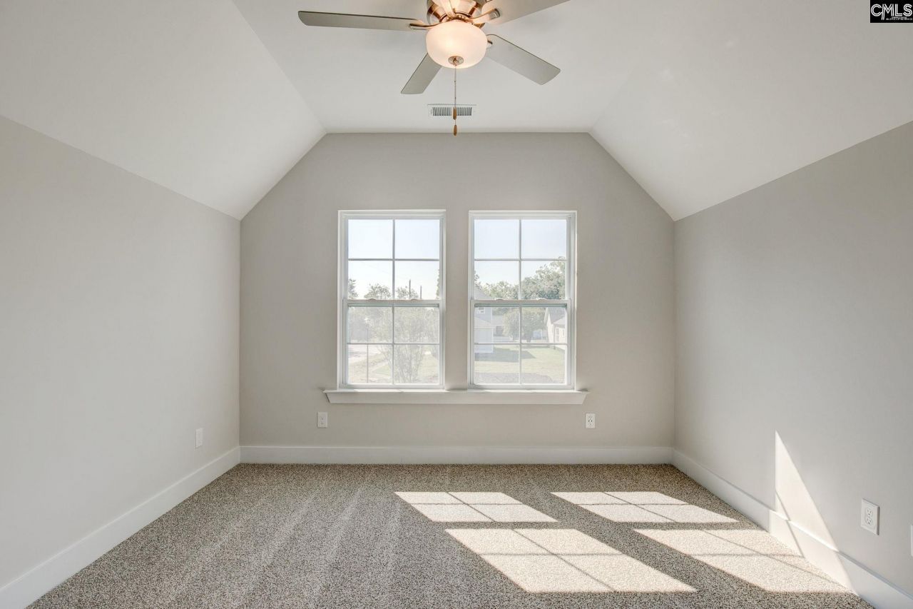 822 Lexington Avenue Photo 23