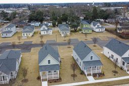 822 Lexington Avenue photo 4