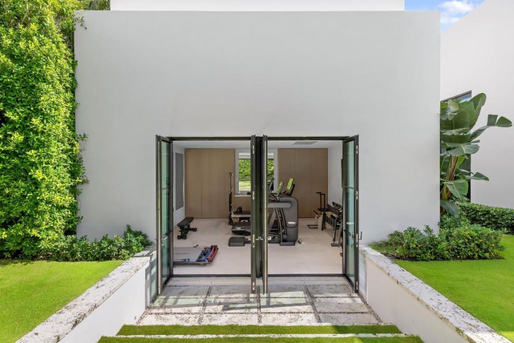 241 Jungle Road, Palm Beach, FL 33480 Photo