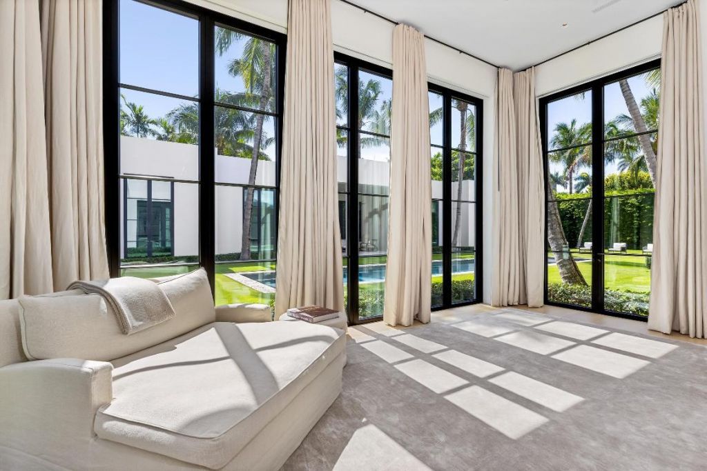 241 Jungle Road, Palm Beach, FL 33480 Photo