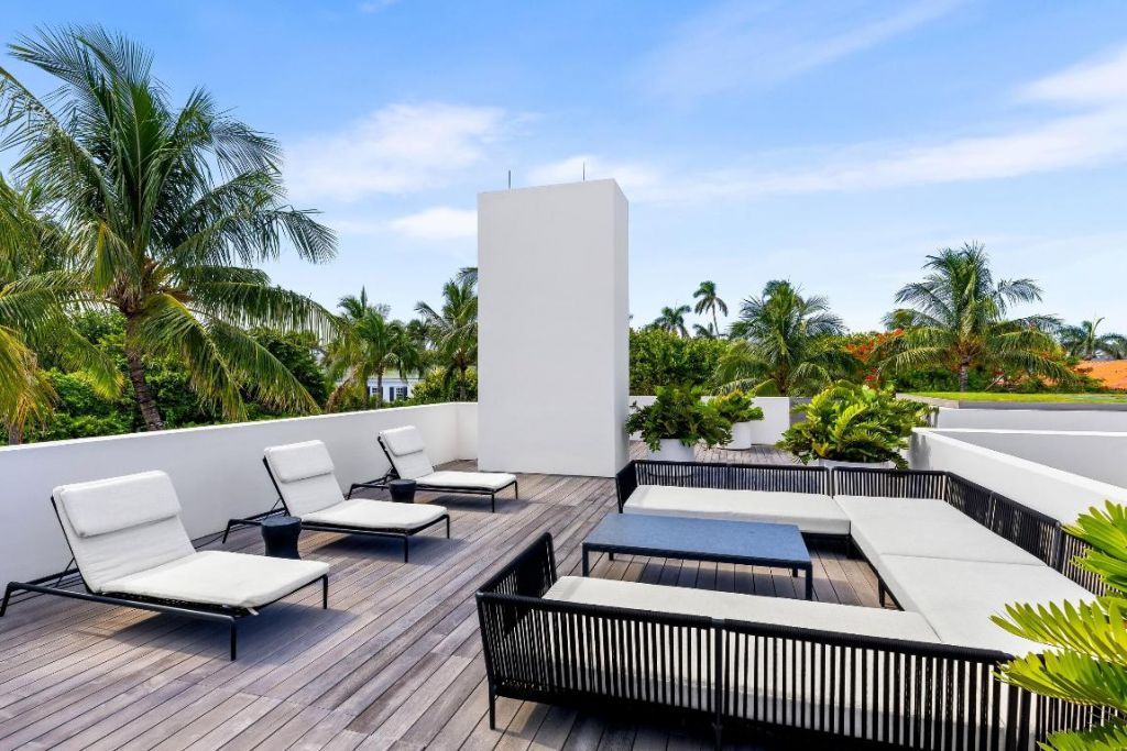 241 Jungle Road, Palm Beach, FL 33480 Photo