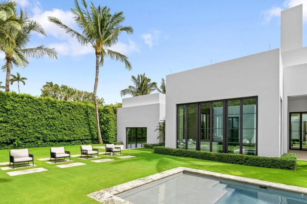 241 Jungle Road, Palm Beach, FL 33480 Photo