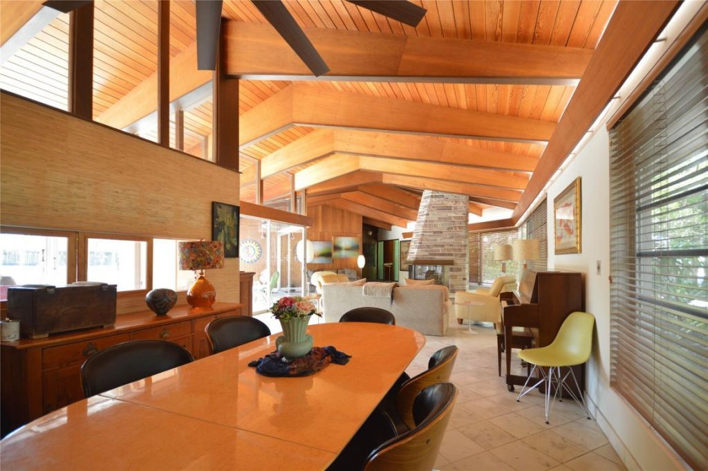 2132 Bayview Drive, Fort Lauderdale, FL 33305 Photo