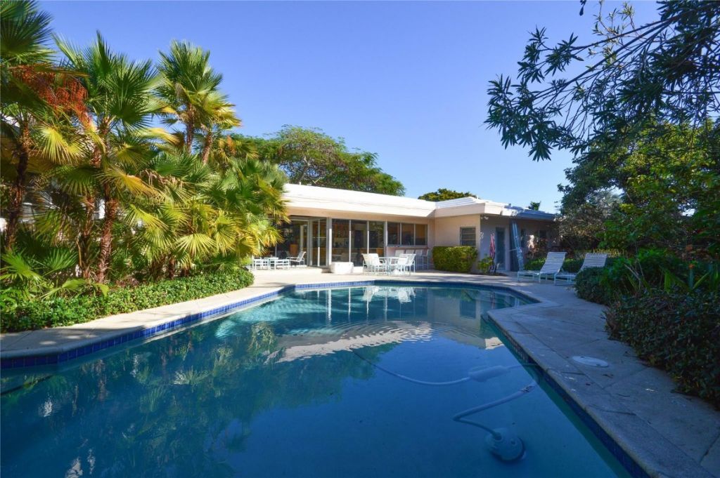 2132 Bayview Drive, Fort Lauderdale, FL 33305 Photo