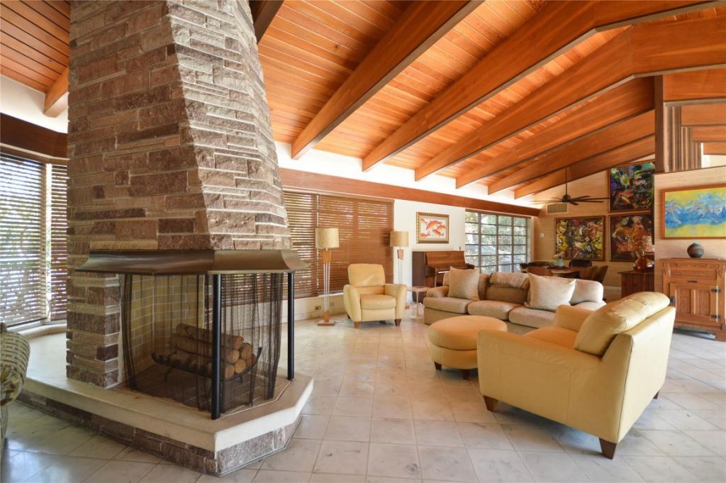 2132 Bayview Drive, Fort Lauderdale, FL 33305 Photo