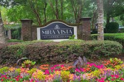 1424 Telfair Way photo 4