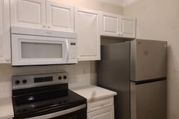 1424 Telfair Way photo 4