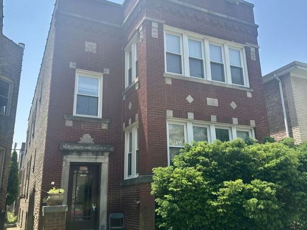 2527 W Argyle Street, Chicago, IL 60625